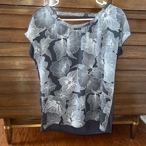 NWT blouse **Last Chance/Donating soon**